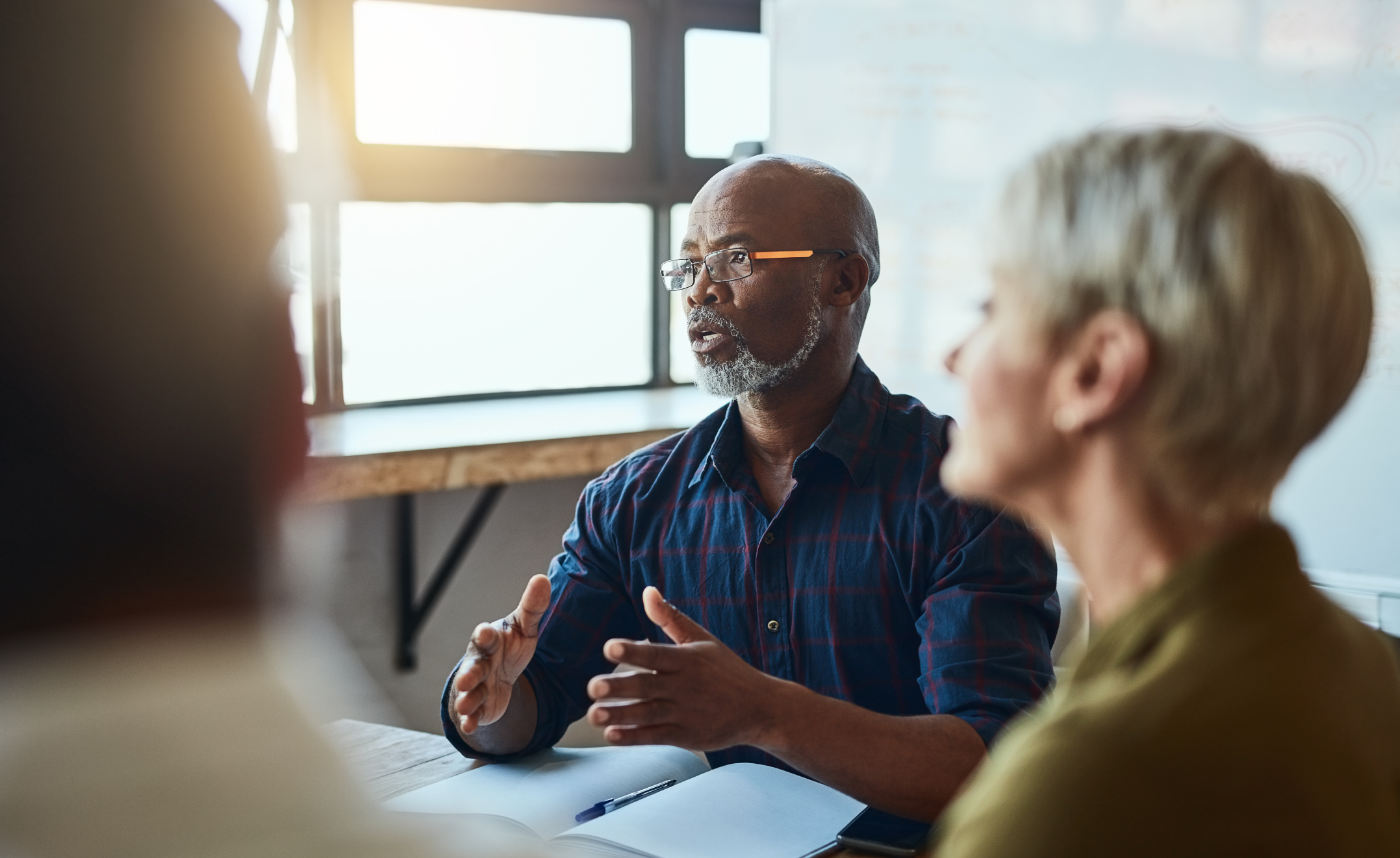 26BLG053 - What is Leadership in Management_Featured